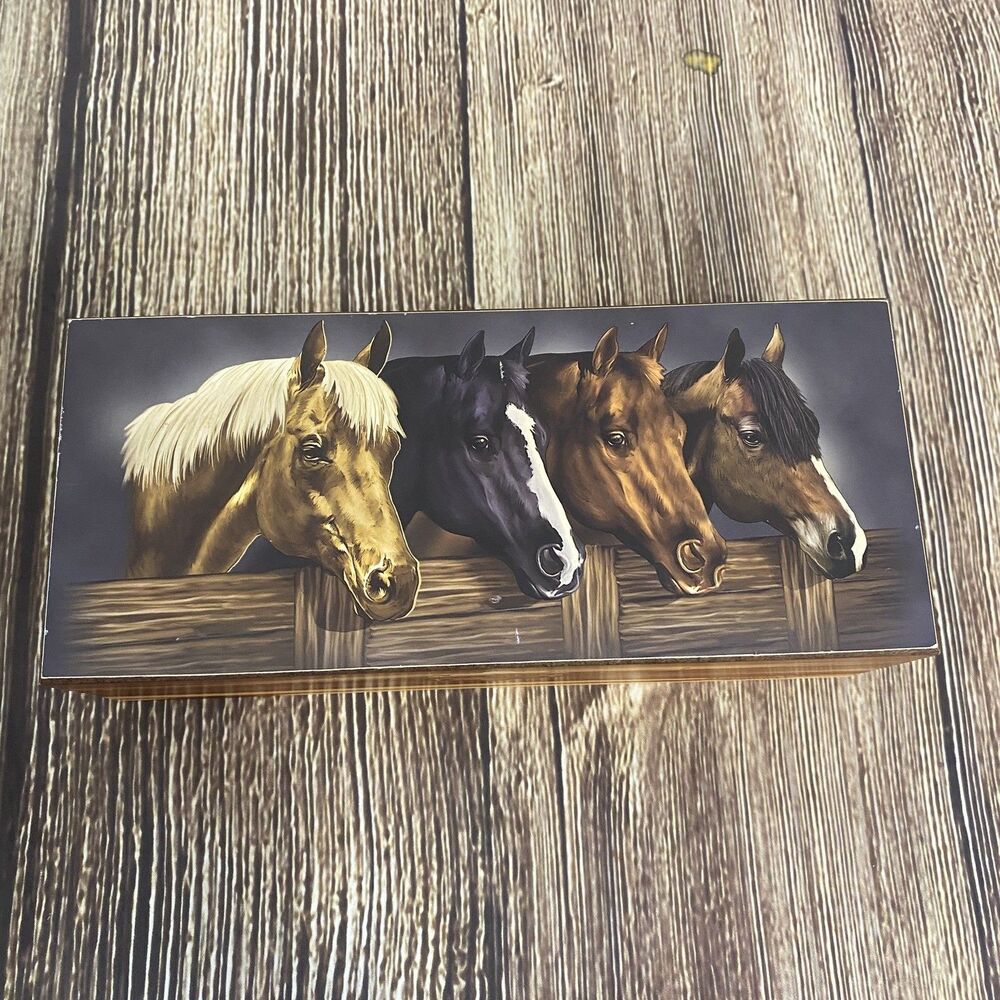 Vtg Cedar Wooden Box Horse Head Top Design *missing closure clasp* 9 in x 4 in